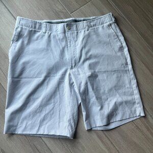 Ben Hogan White & Grey Stripe Golf Shorts | Men’s Size 40 | Performance Stretch